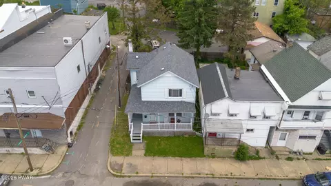 1020 Jackson St, Scranton, PA 18504