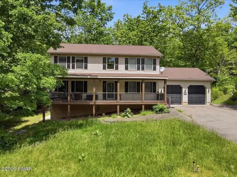 4125 Winchester Way, Bushkill, PA 18324