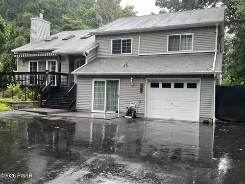 166 Heather Hill Rd, Dingmans Ferry, PA 18328