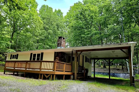 123 Lewis Rd, Milford, PA 18337
