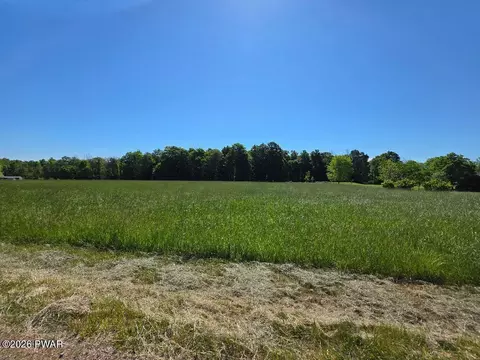Stock Farm Road, Lake Ariel, PA 18436