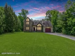 215 President Coolidge Pl, Henryville, PA 18332