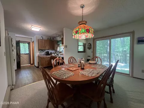 Dining - 111 Rays Pl, Dingmans Ferry, PA 18328 photo 4 of 4