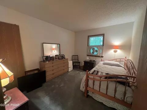 Bedroom - 111 Rays Pl, Dingmans Ferry, PA 18328 photo 4 of 5