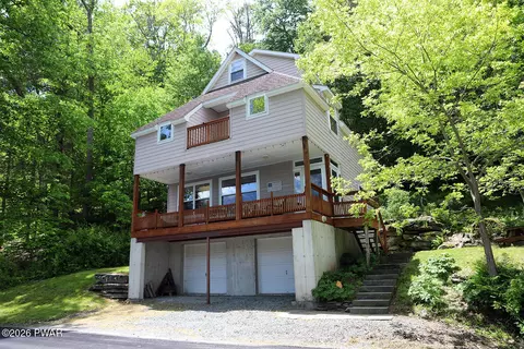 2517 River Rd, Damascus, PA 18415