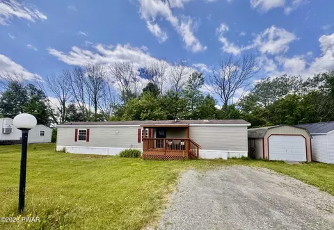 127 Buckingham Hts, Moscow, PA 18444
