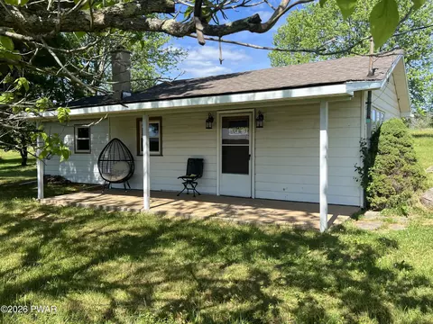 57 Slater Rd, Beach Lake, PA 18405