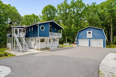 190 Seneca Dr, Milford, PA 18337
