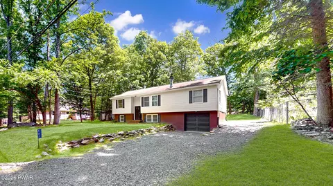 102 Forest Rd, Dingmans Ferry, PA 18328