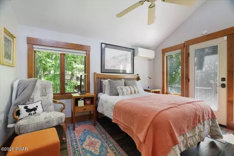 Bedroom - 2350 Eagle Path, Bushkill, PA 18324 photo 2 of 3