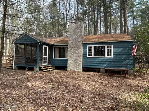 111 Deer Xing, Paupack, PA 18451