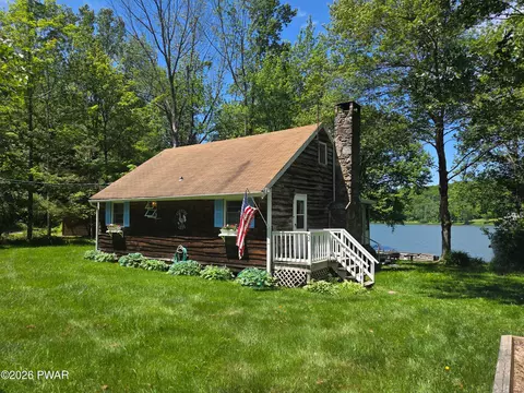 52 S Shore Rd, Pleasant Mount, PA 18453