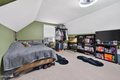 Bedroom - 112 Partridge Ct, Dingmans Ferry, PA 18328 photo 5 of 5