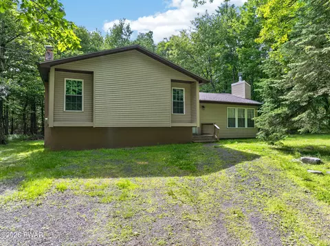 182 Southwynd Dr, Milford, PA 18337