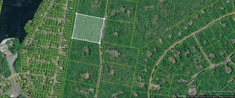 Cranberry Ridge Drive, Milford, PA 18337
