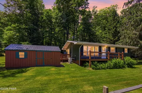 133 Wynooska Rd, Greentown, PA 18426