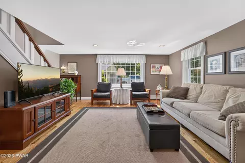 Living - 103 Compton Ct, Millrift, PA 18340 photo 1 of 4