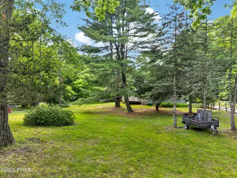Exterior - 103 Compton Ct, Millrift, PA 18340 photo 15 of 18