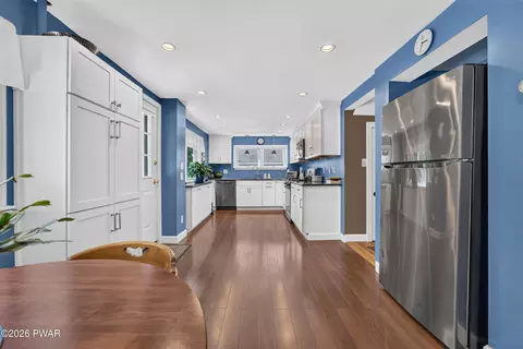Kitchen - 103 Compton Ct, Millrift, PA 18340 photo 5 of 6