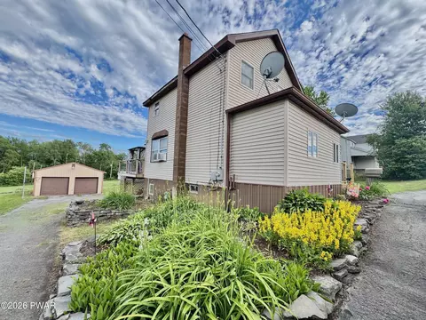 608 1st St, Richmondale, PA 18421