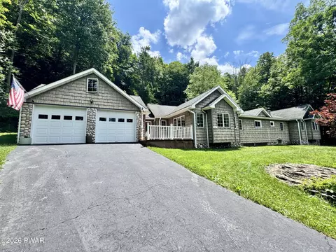 867 Stockport Rd, Hancock, NY 13783