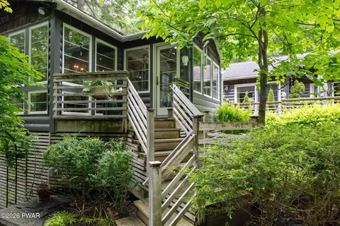 100 Onandaga Rd, Shohola, PA 18458