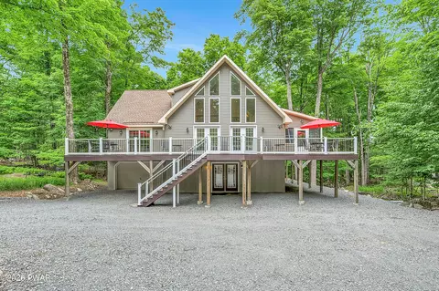 3373 Northwood Ter, Lake Ariel, PA 18436