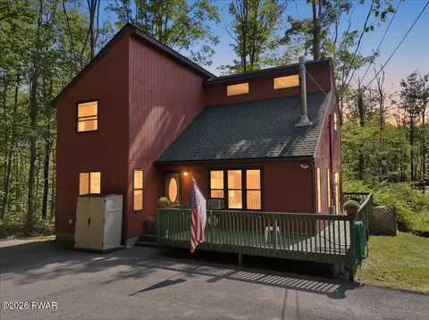 44 Cedarwood Ter, Lake Ariel, PA 18436