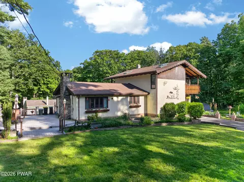 162 Doolan Rd, Dingmans Ferry, PA 18328 photo 4
