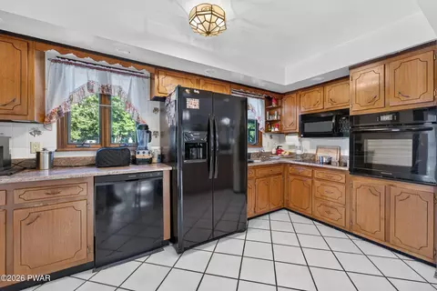162 Doolan Rd, Dingmans Ferry, PA 18328 photo 40