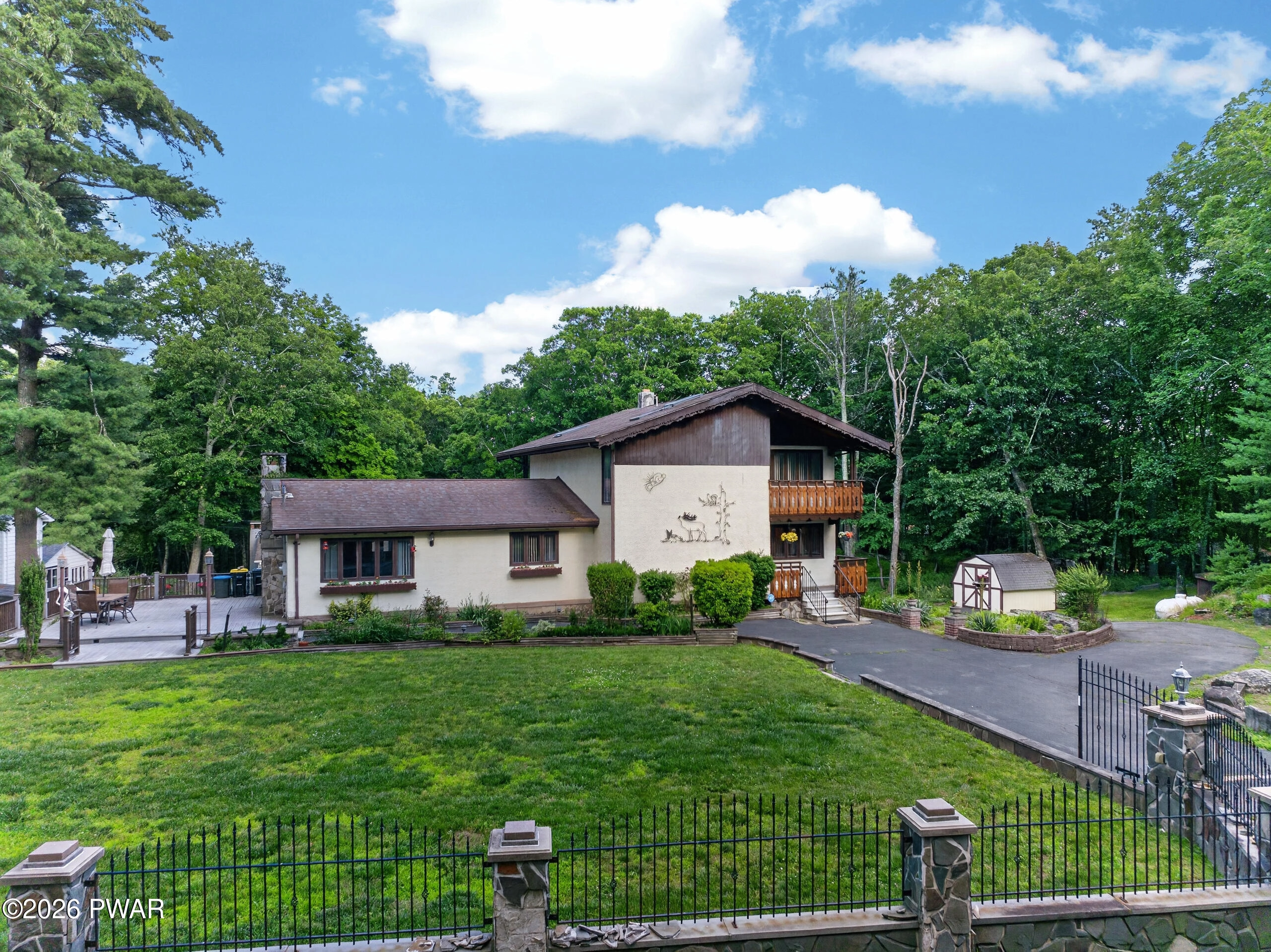 162 Doolan Rd, Dingmans Ferry, PA 18328 photo 3