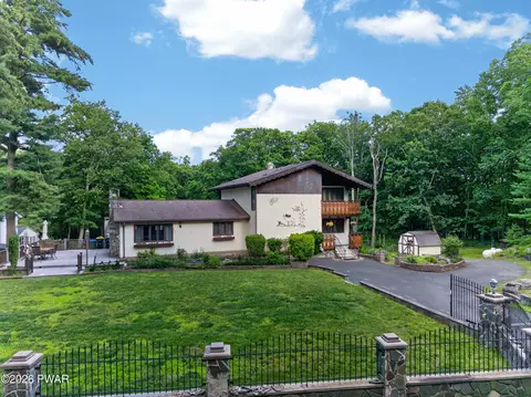 162 Doolan Rd, Dingmans Ferry, PA 18328 photo 3