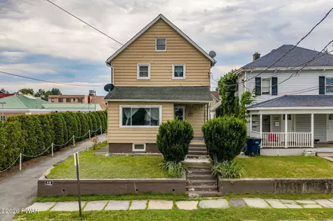 630 Deacon St, Scranton, PA 18509