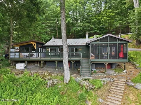 536 River Rd, Beach Lake, PA 18405