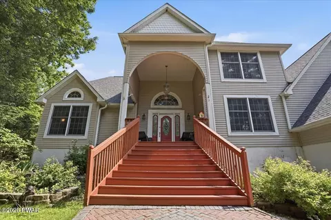 111 Mill Rdg, Milford, PA 18337