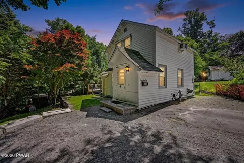 414 Carroll St, Honesdale, PA 18431