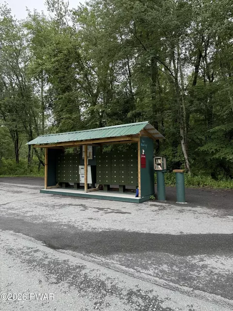 Tom Quick Road, Dingmans Ferry, PA 18328 photo 11