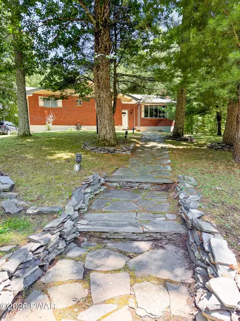 Exterior - 346 Tom Quick Rd, Dingmans Ferry, PA 18328 photo 5 of 8