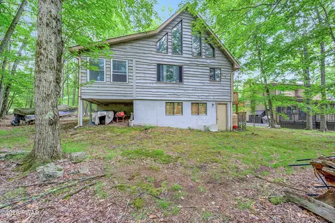 55 N Fairway Dr, Lake Ariel, PA 18436