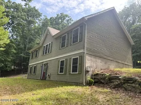 118 White Deer Rd, Milford, PA 18337