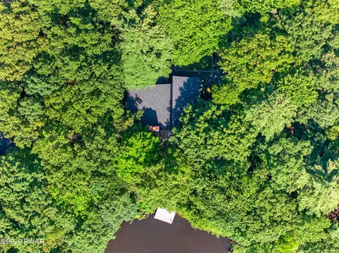 View/Area - 131 E Lake View Dr, Dingmans Ferry, PA 18328 photo 1 of 7