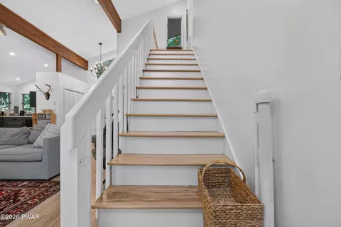 Entry Way - 131 E Lake View Dr, Dingmans Ferry, PA 18328 photo 6 of 7