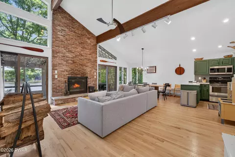 Living - 131 E Lake View Dr, Dingmans Ferry, PA 18328 photo 1 of 3