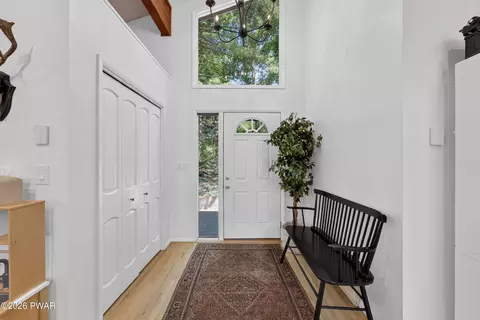 Entry Way - 131 E Lake View Dr, Dingmans Ferry, PA 18328 photo 2 of 7