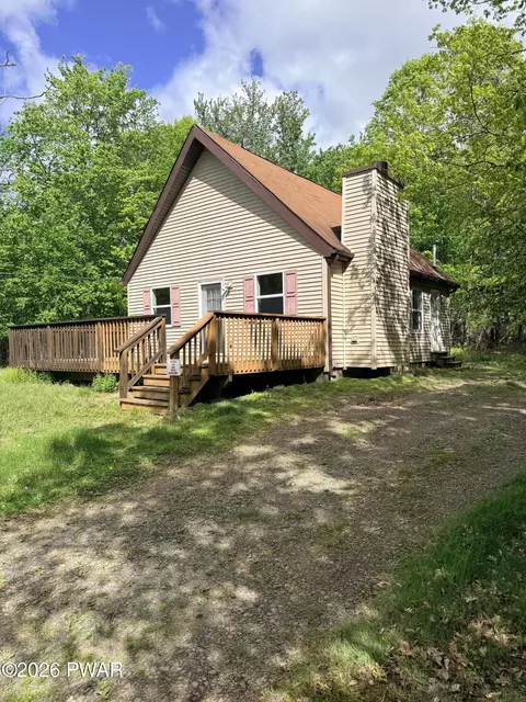 54 Hawthorn Dr, Thornhurst, PA 18424