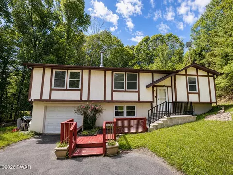 234 Footprint Rd, East Stroudsburg, PA 18302