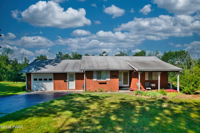 30 Bryant Rd, Honesdale, PA 18431