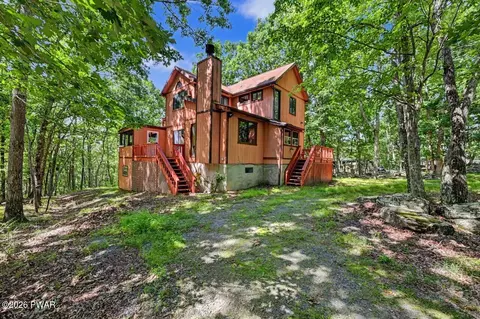 108 Blackbird Ct, Lackawaxen, PA 18435