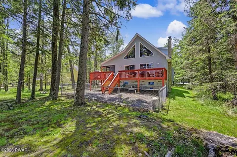 222 Spring Box Ln, Lake Ariel, PA 18436