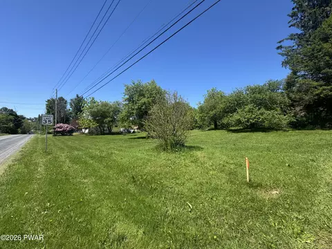 2565 Easton Tpke, Waymart, PA 18472